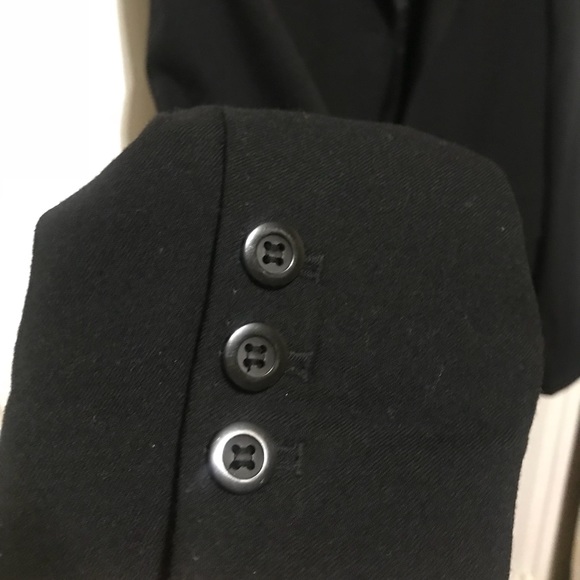 EXPRESS STRETCH BLACK BLAZER 5/6 ๐ฅ๐๐บ๐๐๐ - Picture 7 of 7